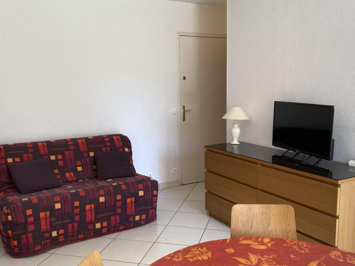 Cabourg : Studio Rez-De-Jardin Proche Plage, Animaux Acceptes, Tv, Wi-Fi Optionnel - Fr-1-487-331 Экстерьер фото